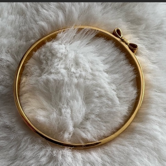 KATE SPADE ♠️ || Take A Bow' Bangle Bracelet in Yellow Glotone - Picture 5 of 11